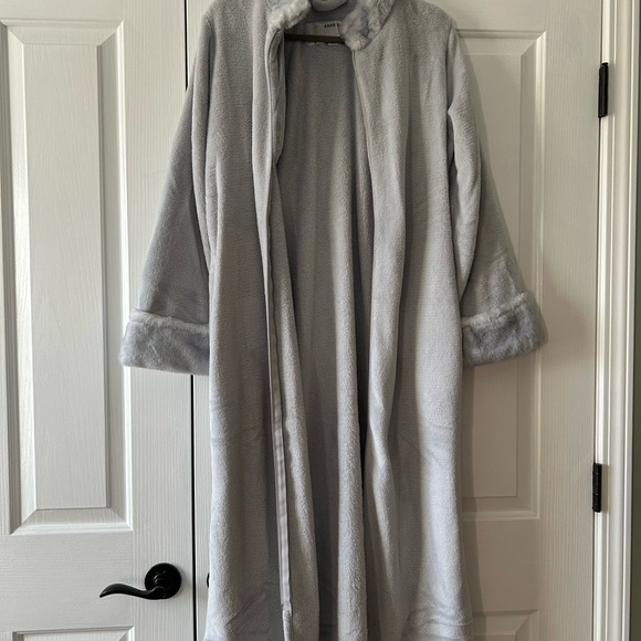 Anne Klein Zip Up Robe - Picture 2 of 3